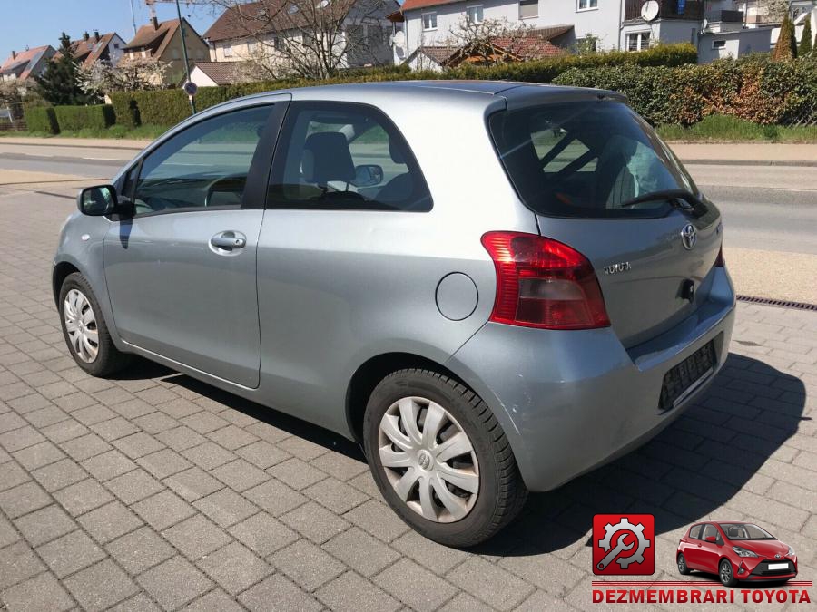 Aripa spate toyota yaris 2007