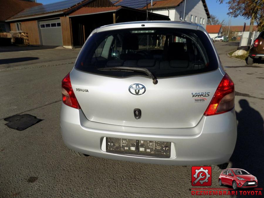 Capota spate toyota yaris 2009