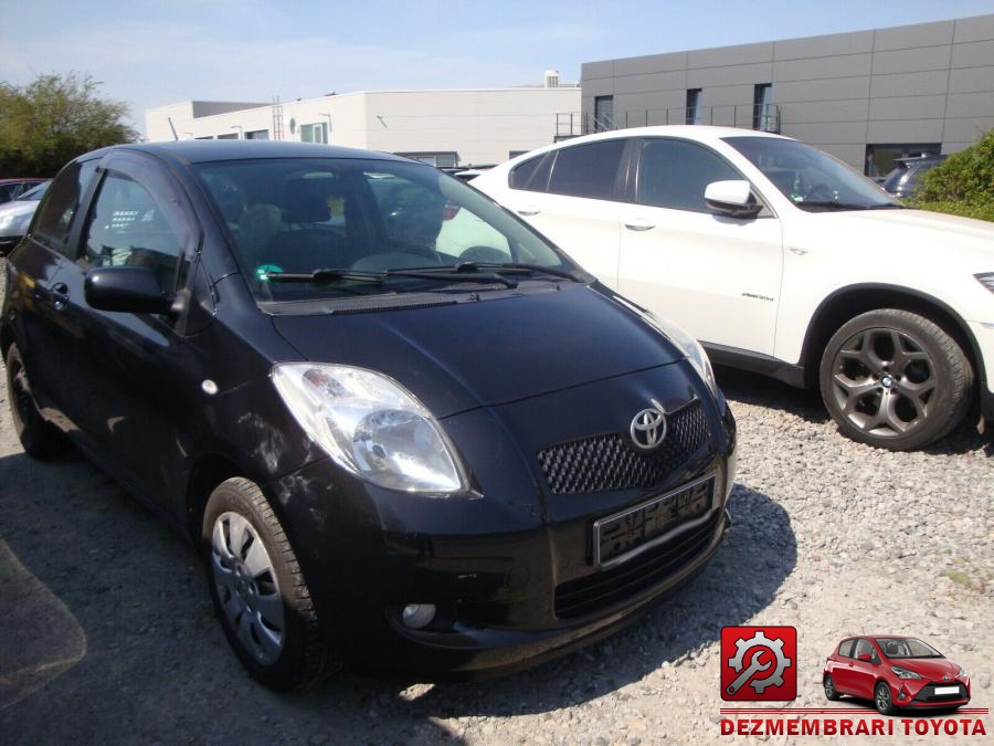 Proie ceata toyota yaris 2008